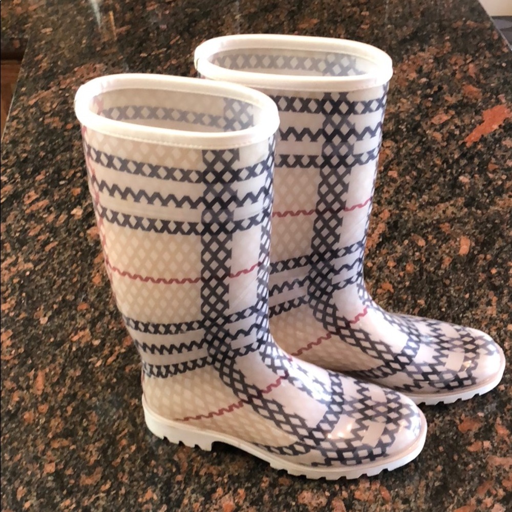 White plaid Burberry rain boots